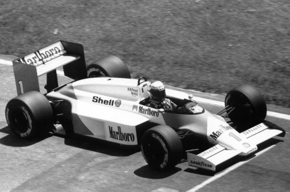 За рулем МакЛарена на Гран при Бразилии в 1987 г.