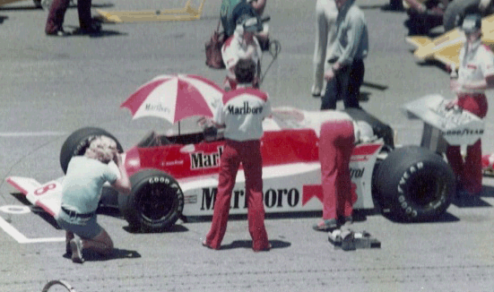 Ален Прост на стартовой решетке ГП Аргентины, в своем дебютном Гран При Ф1. Буэнос Айрес, 13 января 1980 года.